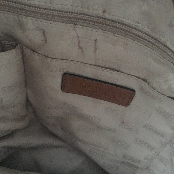 Sold - Picture 6 of 8